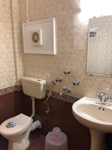 Ванная комната в Hotel Saluja