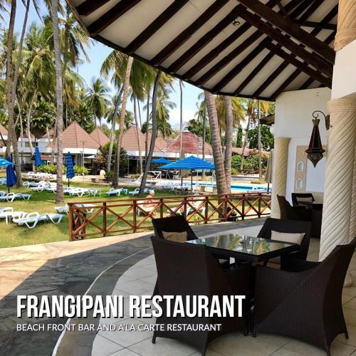 Restaurace v ubytování Kenya Bay Beach Hotel