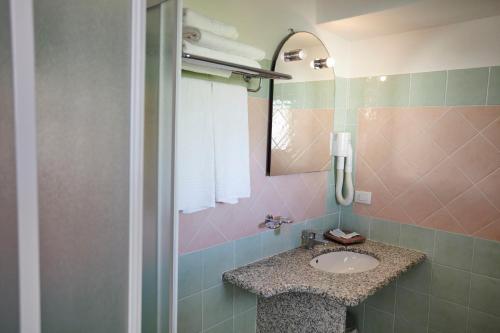 Gallery image of Hotel Cala Mirto in Budoni