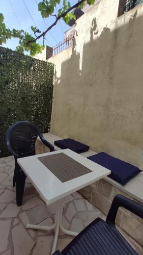 Gambar di galeri bagi Apartments Ruza di Budva