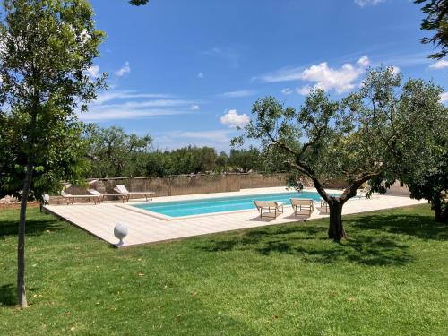 Bazén v ubytování Marinella Suite Home nebo v jeho okolí