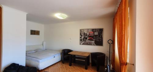 Galeriebild der Unterkunft Bazsi Golden Beach Apartman in Siófok
