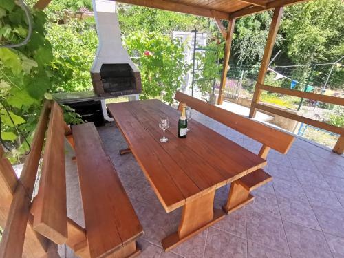 NIKO 5 Apartment 70m from the beach