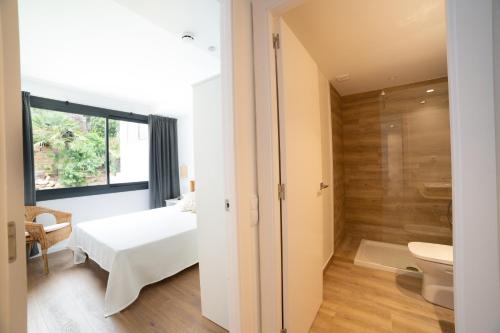 Koupelna v ubytování Apartaments Voralmar