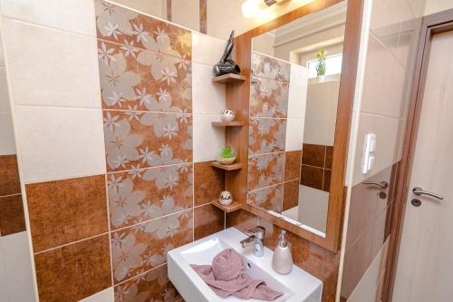 Ένα μπάνιο στο ILLÉS Apartmanok I.
