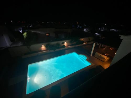 Výhled na bazén z ubytování Villa Sami Lanzarote nebo okolí