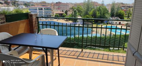 Bazén v ubytování CALAFELL 5 BEACH nebo v jeho okolí
