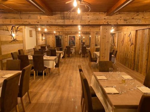 Gallery image of Hotel Le Clou in Arvier