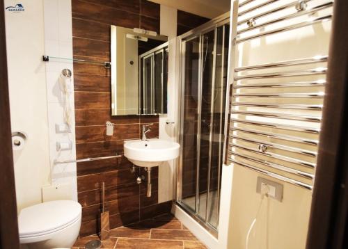 Kylpyhuone majoituspaikassa Nuraghe Apartments