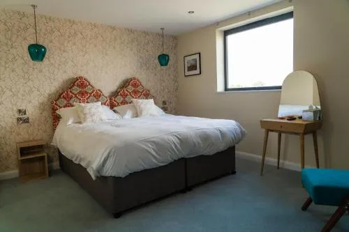 MonkBridge House photo 3