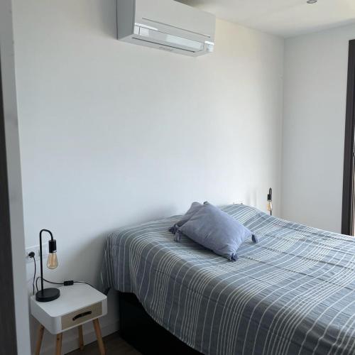 Ένα ή περισσότερα κρεβάτια σε δωμάτιο στο Apartment SEA VIEW