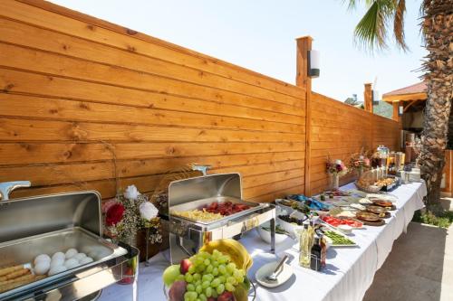 Еда / где поесть недалеко от отеля