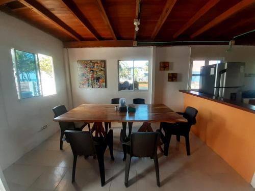 Fotografie z fotogalerie ubytování Cabaña frente al mar en moñitos, córdoba v destinaci Moñitos