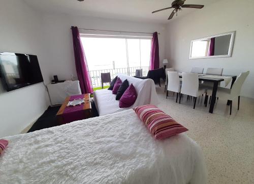 TV a/nebo společenská místnost v ubytování Coral