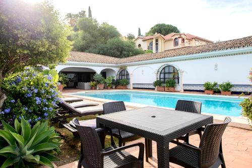 CASA MICHAEL - El Paraiso, Marbella