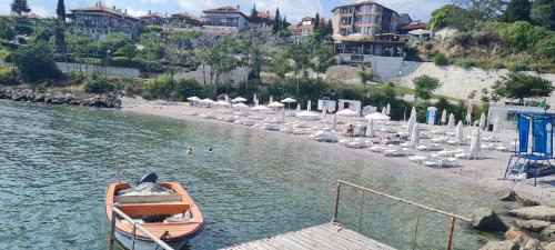 Photo de la galerie de l'établissement Kirios Hotel, à Nessebar