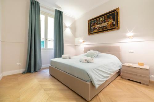 Posteľ alebo postele v izbe v ubytovaní Altafronte Enchanted Suite close to Uffizi Gallery