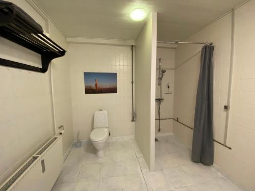 Studio Apartment in the heart of Højerにあるバスルーム