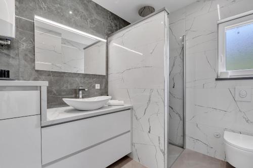 Koupelna v ubytování Villa Pejic NEW, PENTHOUSE