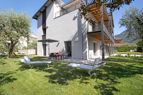 Villa Donne del Lago Veronica Elsa