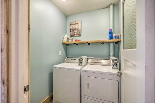 Gallery image of Adorable Downtown Studio - 1 Block to Long Beach! in Long Beach