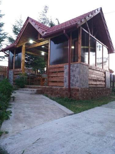 Bangunan di mana terletaknya penginapan di ladang