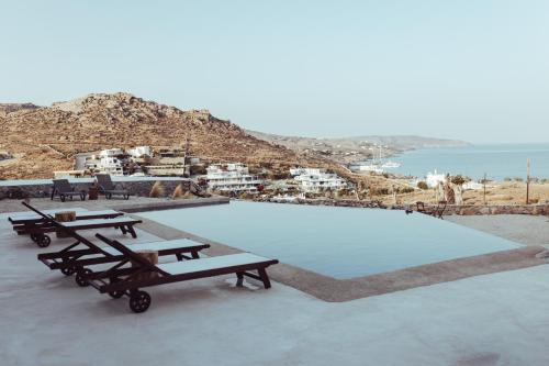 Gallery image of M-Vibes Mykonos Suites in Kalafatis