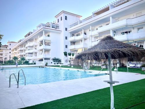 The swimming pool at or close to Inspiring Apartment in Carihuela Beach