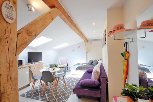 Telewizja i/lub zestaw kina domowego w obiekcie Plaża Apartament