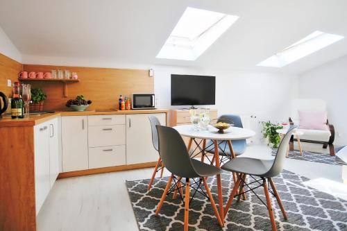 Kuchnia lub aneks kuchenny w obiekcie Plaża Apartament