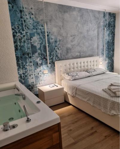 Una cama o camas en una habitación de The Smerald 2