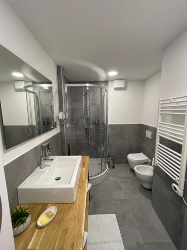 Kylpyhuone majoituspaikassa Apartments Porta Maggiore