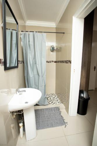 Bilik mandi di The Hide On Claremont