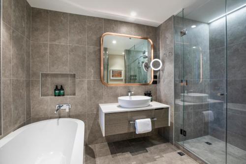 Crowne Plaza Melbourne, an IHG Hotel Image