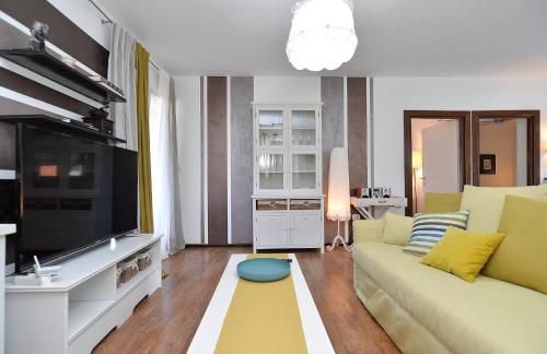 House Vesna 2101