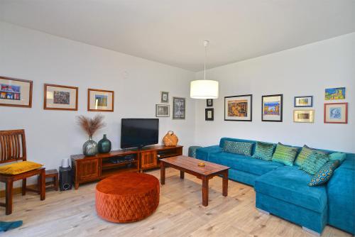 House Desanka 2102