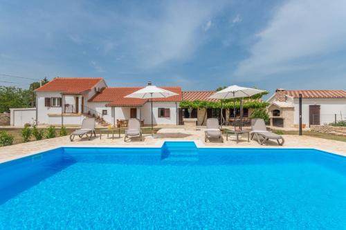 Villa Vitis ZadarVillas