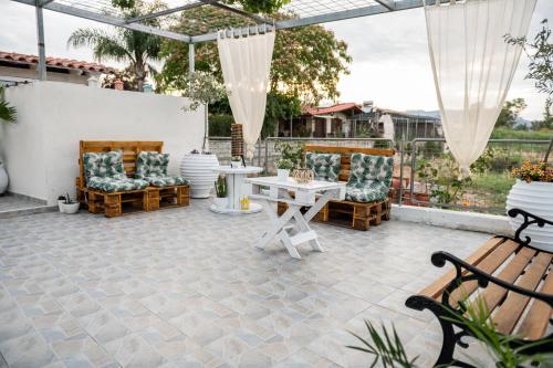 Un lugar para sentarse en Sea View Residence