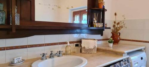 Ванная комната в Casale dei Puppi una bellissima casa rustica