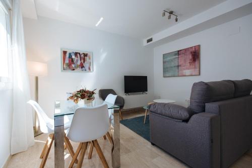 Triana Home - Free Parking