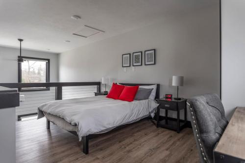 Gallery image of Center City Lofts 508 Unit 2 Close to Downtown and the TART Trail in Traverse City