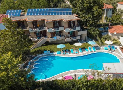 Piscine de l'établissement Macedon ou située à proximité