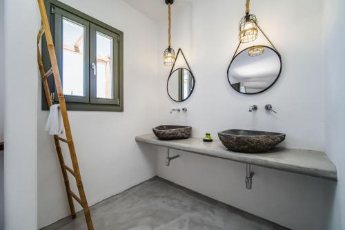 Φωτογραφία από το άλμπουμ του Amethyst Luxury Suites Oia στην Οία