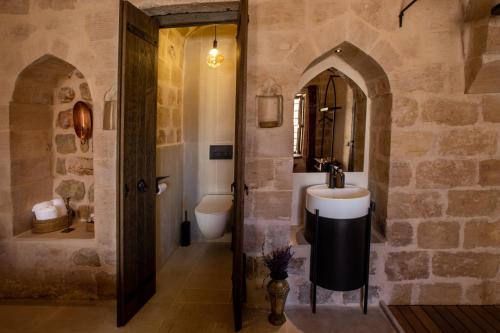 Ένα μπάνιο στο Mirsoum Hotel