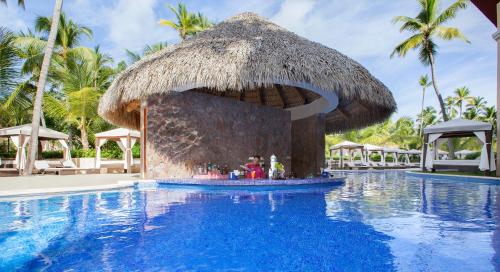Kolam renang di atau dekat dengan Majestic Colonial Punta Cana - All Inclusive
