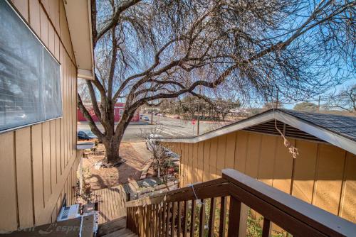 Gallery image of Binky's Nest in Fredericksburg