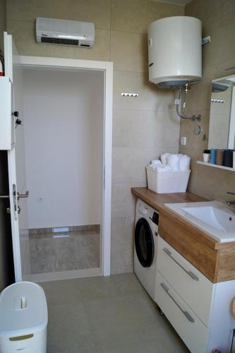 Apartment Ivona with beautiful seaview photo 3