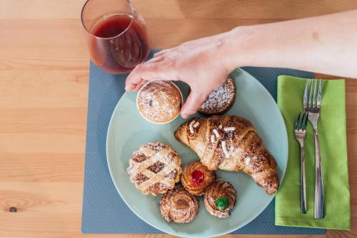 B&Bの敷地内または近くでの食事または食べ物