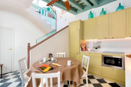 Kuchyň nebo kuchyňský kout v ubytování Genteel Home Casa Alcázar