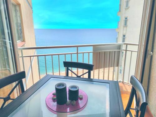 Apartamento con espectaculares vistas al mar, Girona, Spain ...